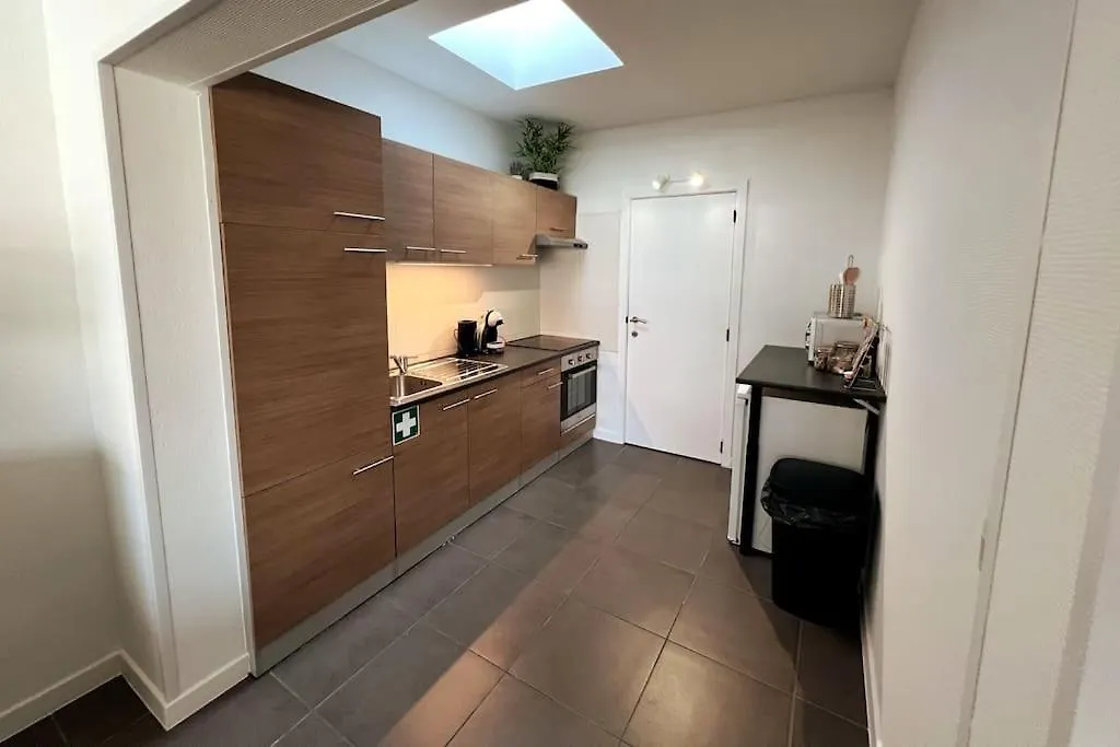 Bright, Spacious Apartment Nearby Beach 오스텐드