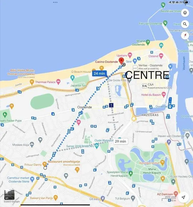 Bright, Spacious Apartment Nearby Beach 奥斯滕德